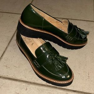 Naturalizer loafer platforms